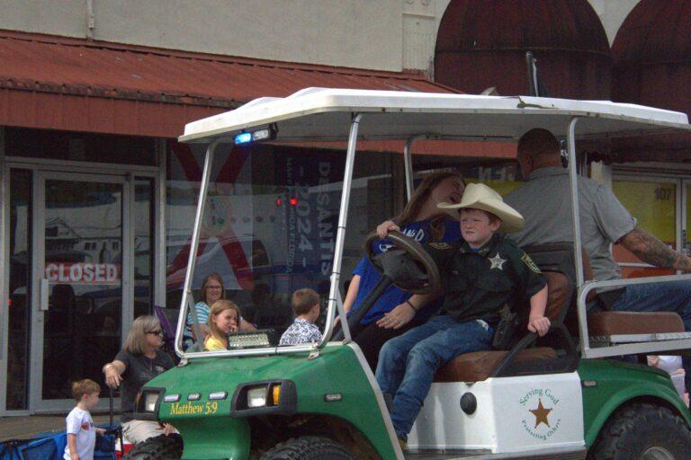 Rodeo parade delights Bonifay crowd Holmes County Advertiser